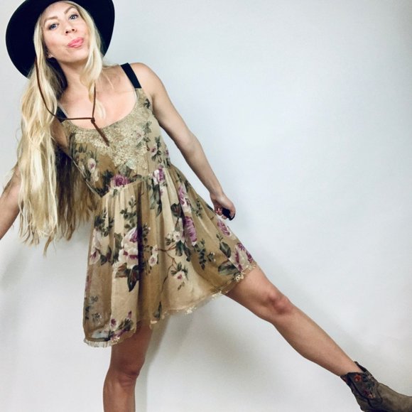 Urban Outfitters Dresses & Skirts - Urban Outfitters Staring at Stars bohemian dress